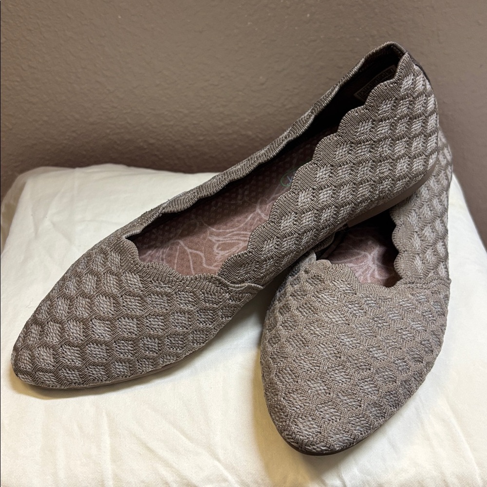 Skechers Air Cooled Memory Foam Cleo Ballet Flats Honeycomb Dark Taupe